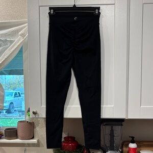 Zyia Active Sz 4 Scrunch Butt Leggings All Black Skinny Workout Gym Fit Clothes